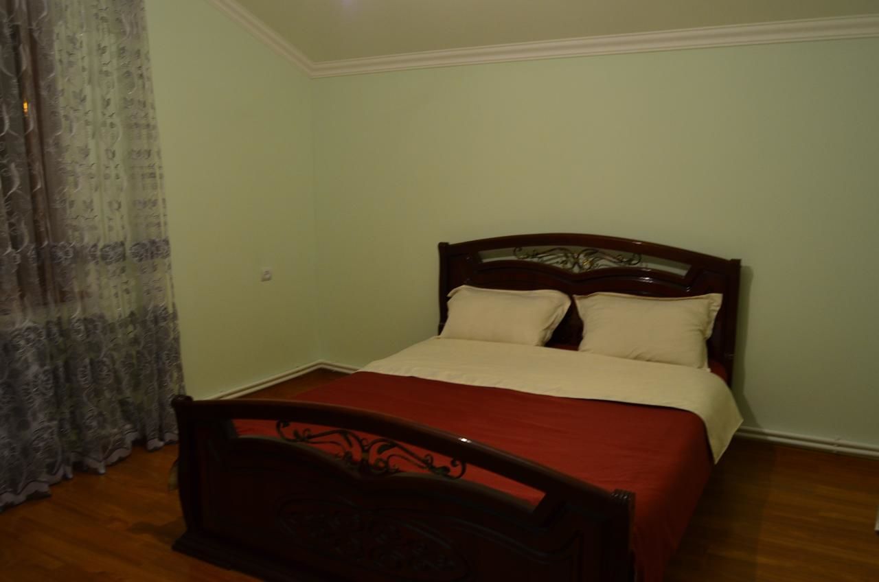 Отели типа «постель и завтрак» Anahit Guesthouse Дилижан-15