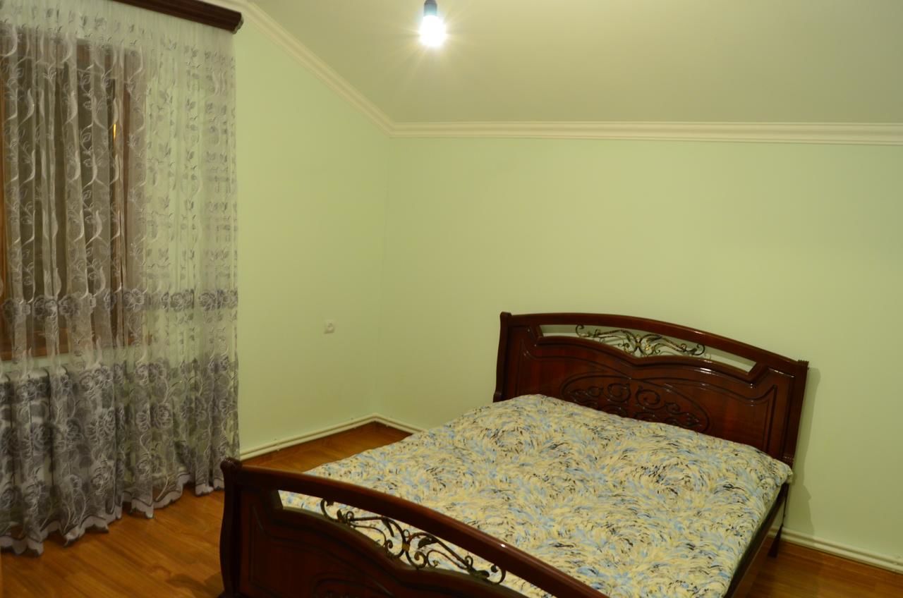 Отели типа «постель и завтрак» Anahit Guesthouse Дилижан-18